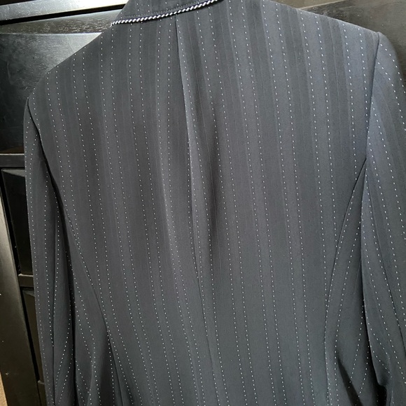 Cute Concord Blazer - Picture 3 of 3